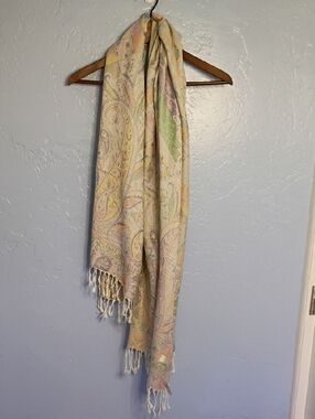 Light Pastel Floral Pashmina Wrap Scarf - Cream & Pastel Fringe